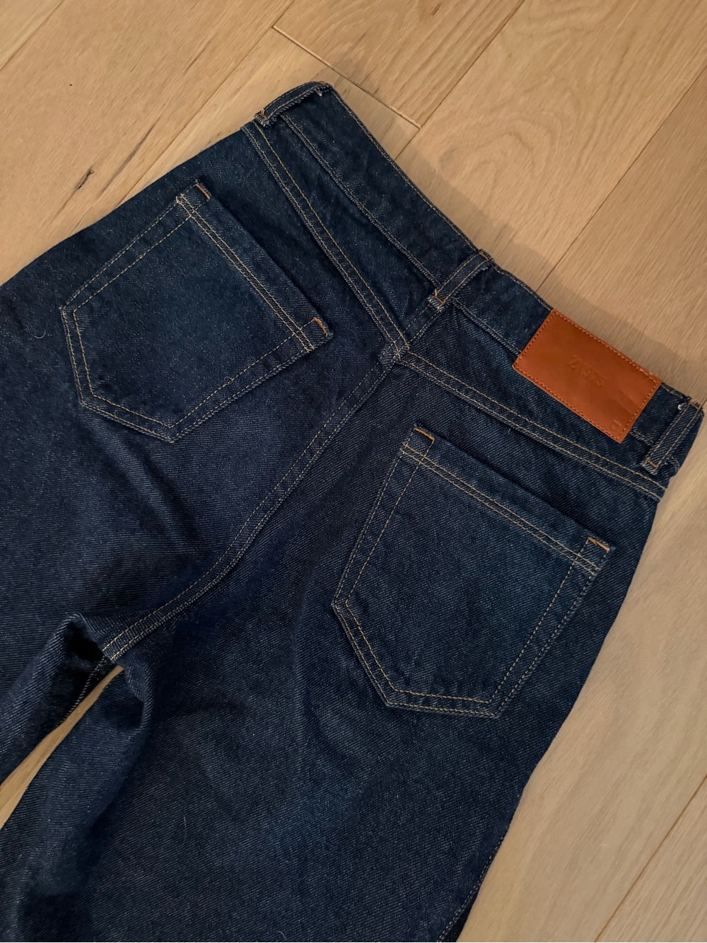 Zara NWOT flattering 2 tone straight leg jeans - Picture 6 of 16